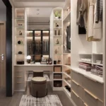 Walk-in Closet / Wardrobe
